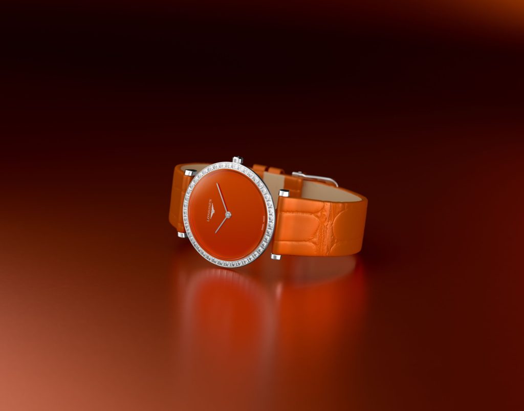 Daintiest Watch Lines In Monochrome
